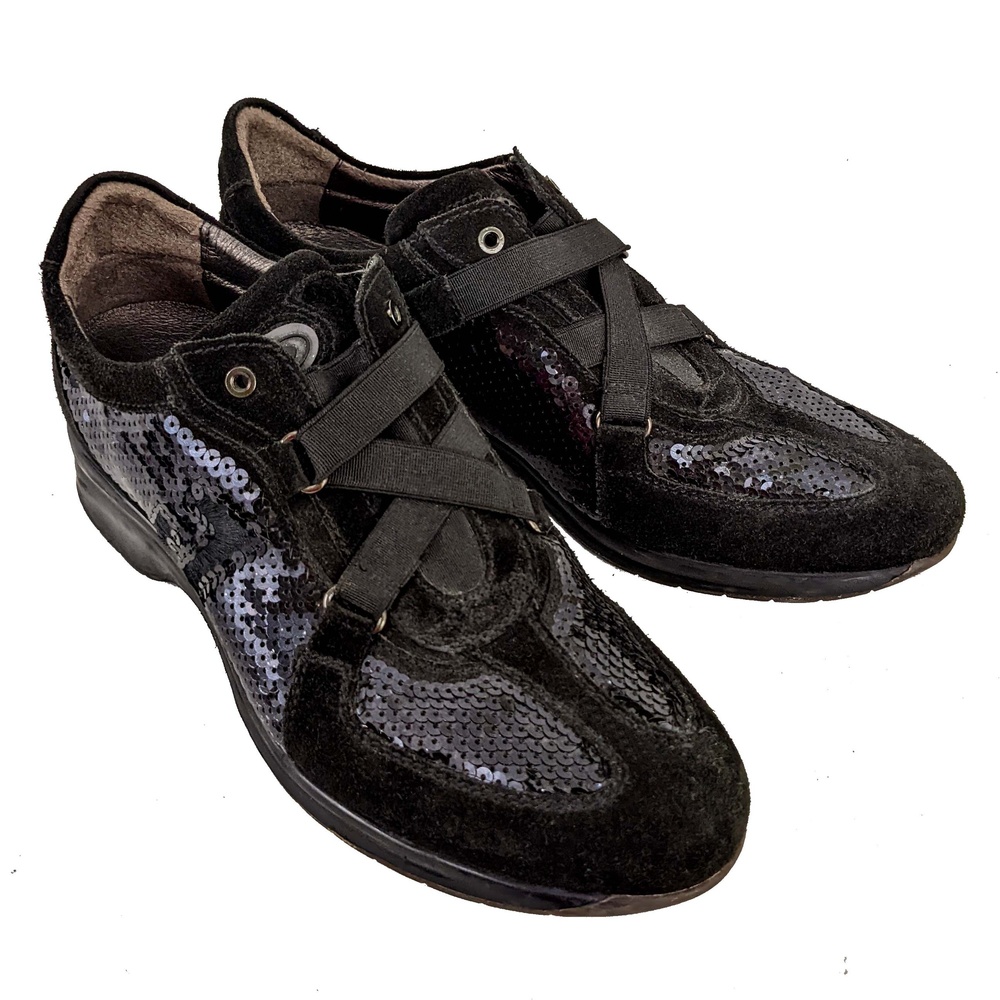 Janet Sport Women's 8.5 Black Suede Hook n Loop Sequined Sneakers Shoes